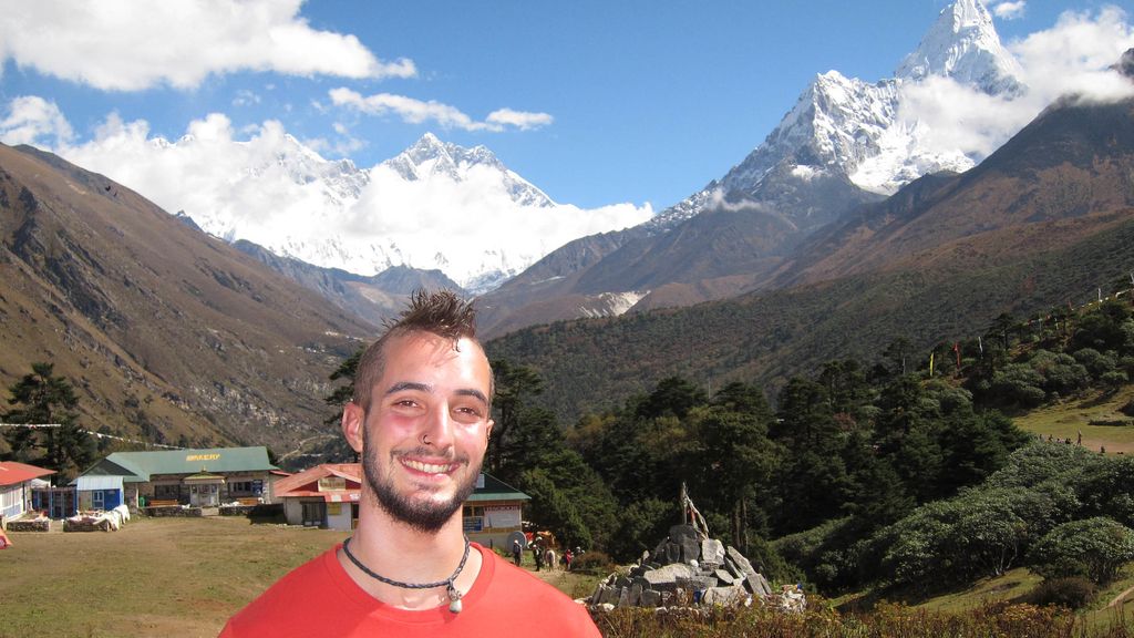 José Cascón (Equipo rojo). 22 años. Málaga. Opositor a bombero
