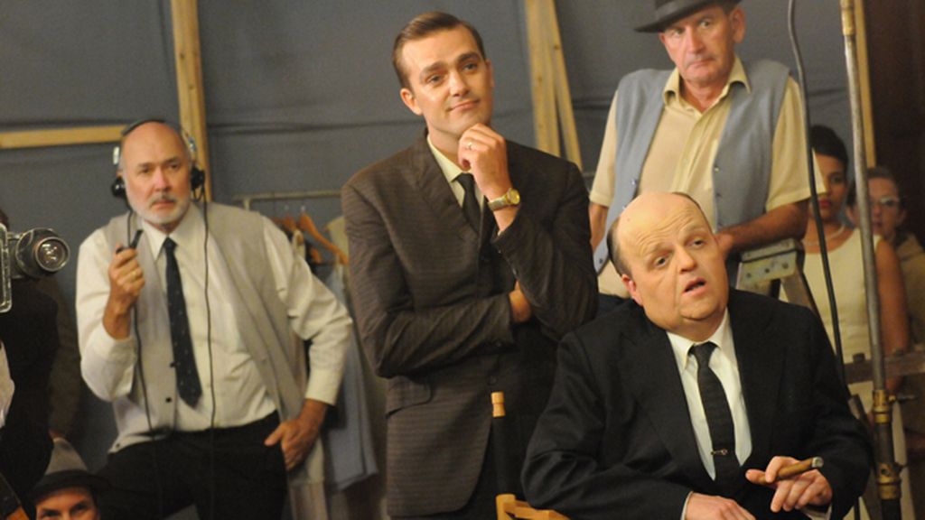 Sienna Miller interpreta a la protagonista de ‘Los pájaros’