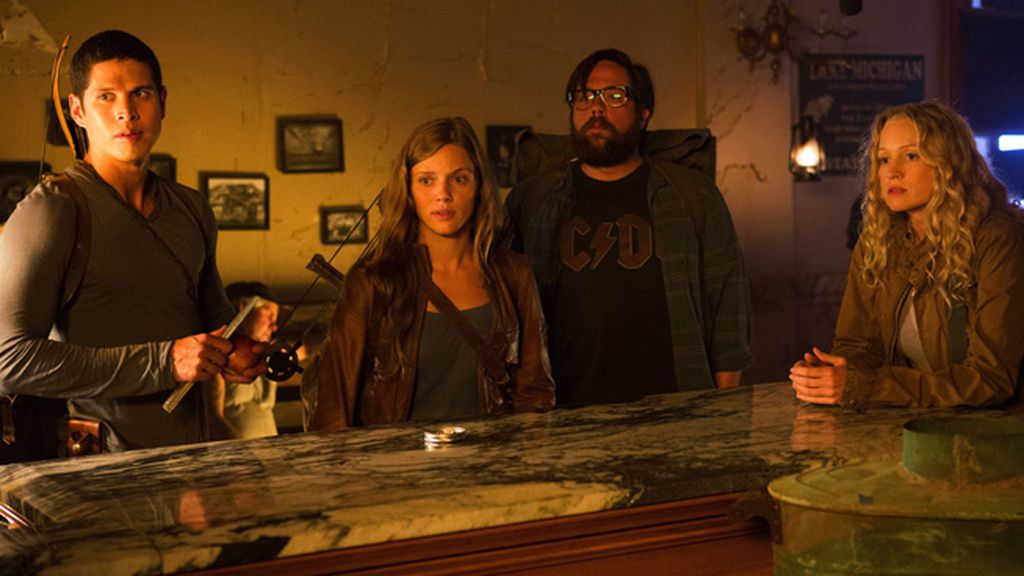 Los supervivientes en un mundo post-apocalíptico tienen que adaptarse a un planeta sin recursos