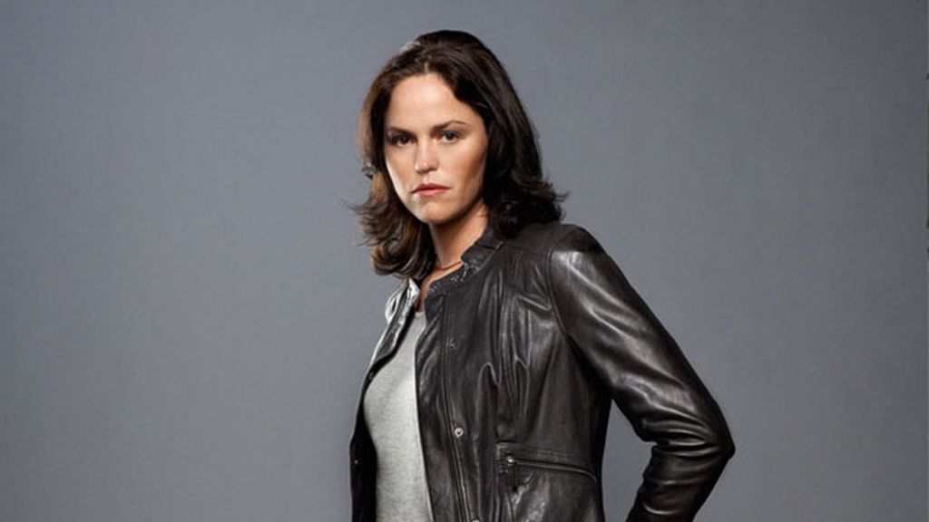 Un Sherlock Holmes del siglo XXI, que llega a la capital del juego junto a Elisabeth Shue