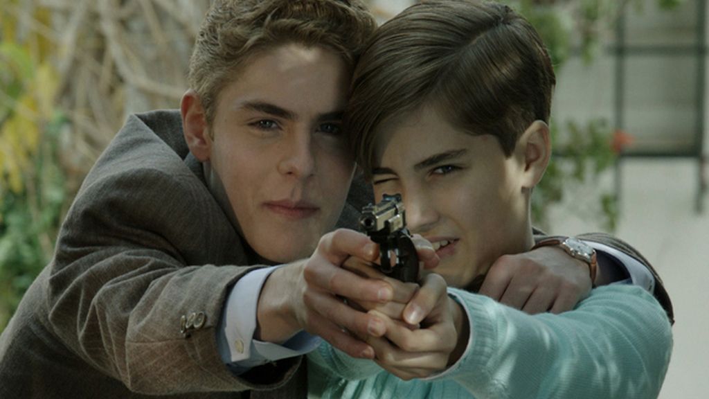 Enrique Aragonés, Patrick Criado y Fernando Gil interpretan al soberano en su niñez, su adolescencia y su madurez