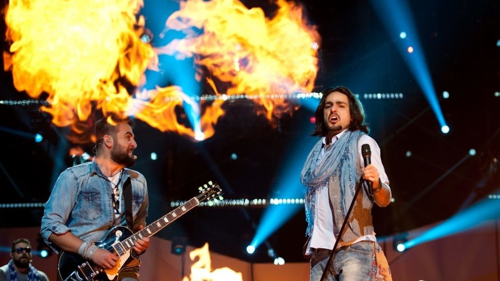 Armenia. Dorians. 'Lonely Planet'