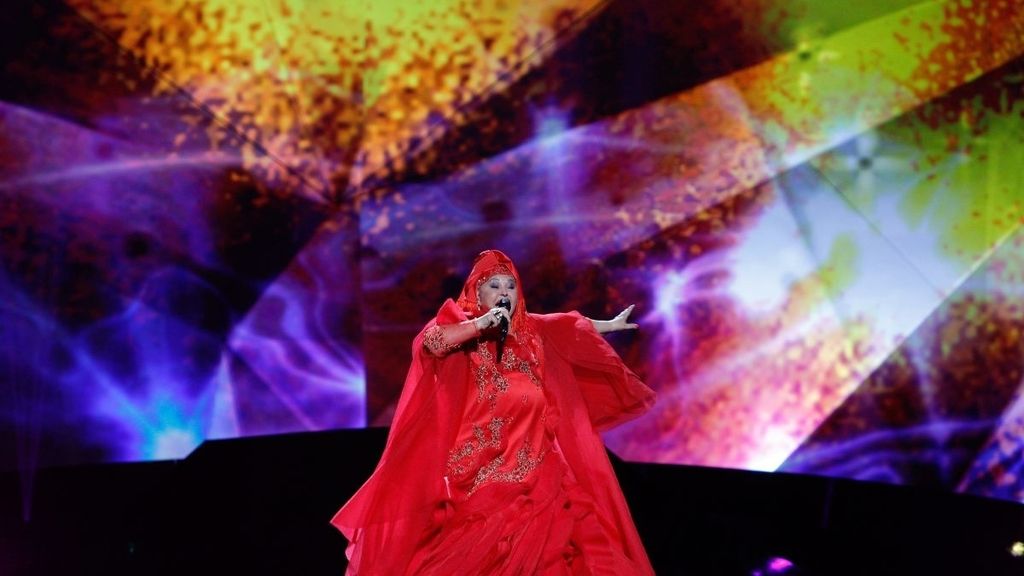 Macedonia. Esma y Lozano. 'Pred Da Se Razdeni'