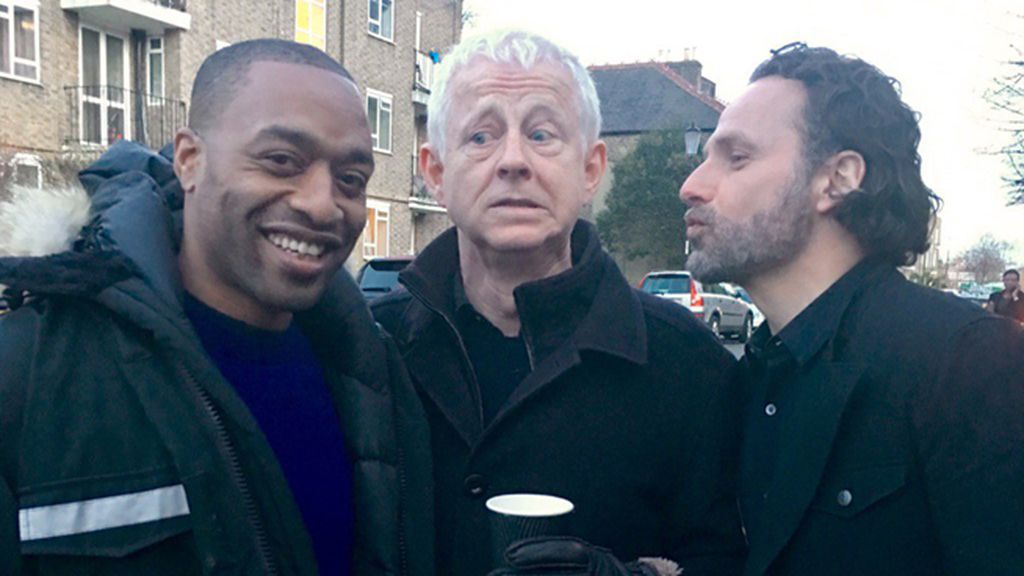 Chiwetel Ejiofor (Peter), Richard Curtis y Andrew Lincoln (Mark)