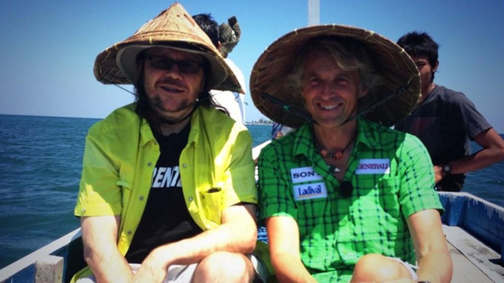 "@marsanchezch @JesusCalleja Empece con un modelo más 'discreto' ;)"