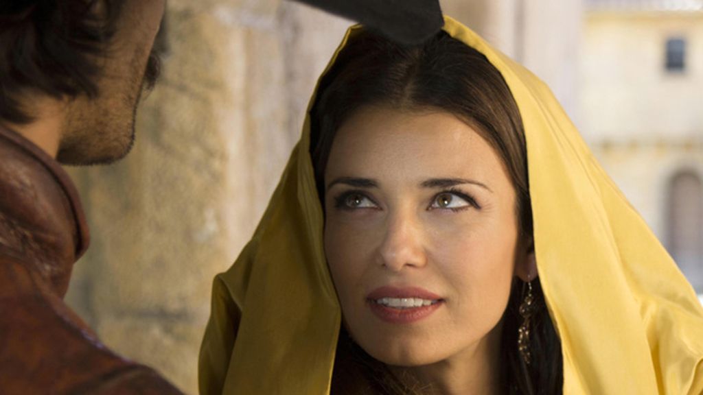 María de Castro (Natasha Yarovenko) y Alatriste (Aitor Luna)