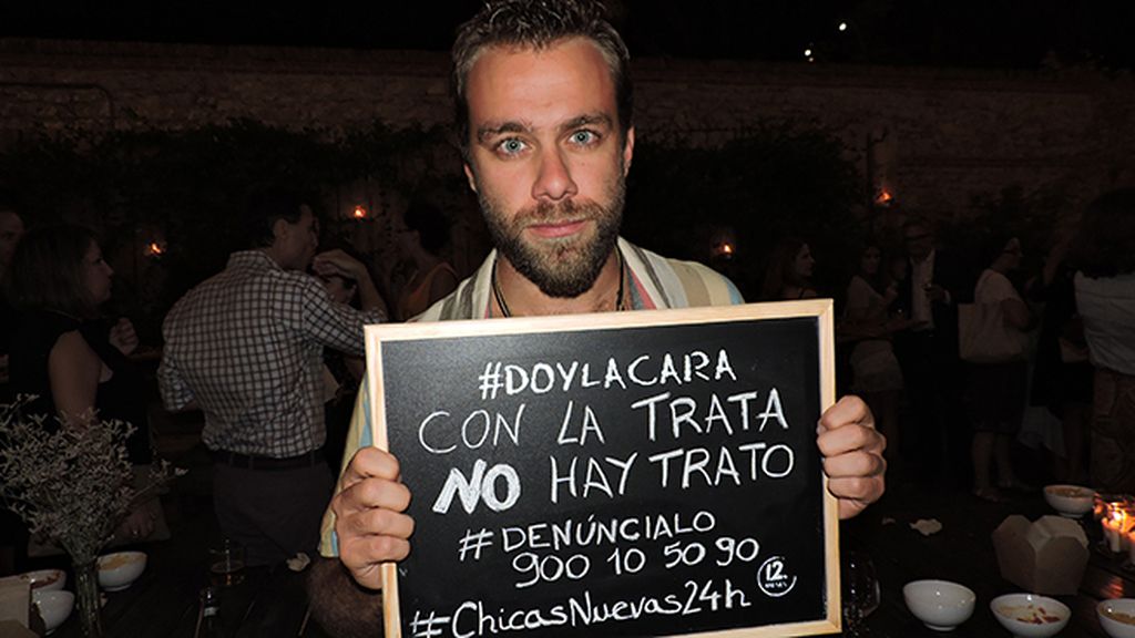 Todos dan la cara en el estreno de 'Chicas Nuevas 24 Horas'