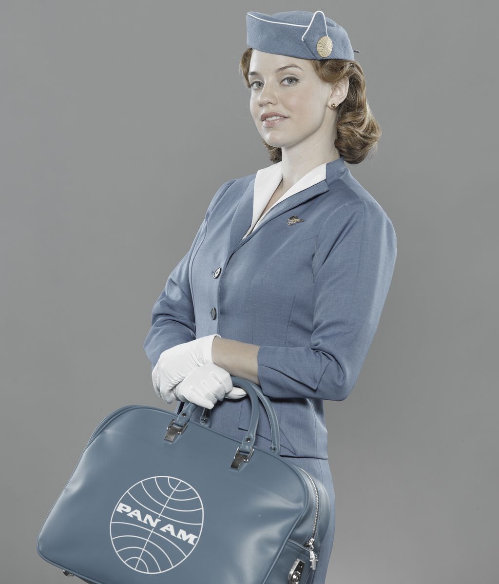 Kelli Garner es Kate Cameron