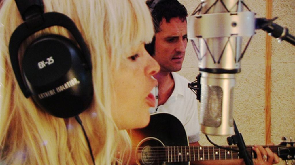 Actores que cantan a dúo por el Sáhara