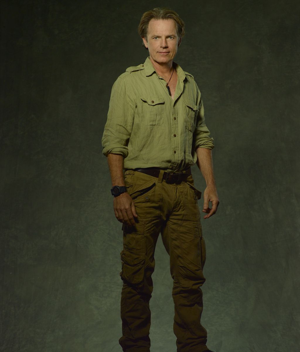 Bruce Greenwood es el doctor Emmet Cole