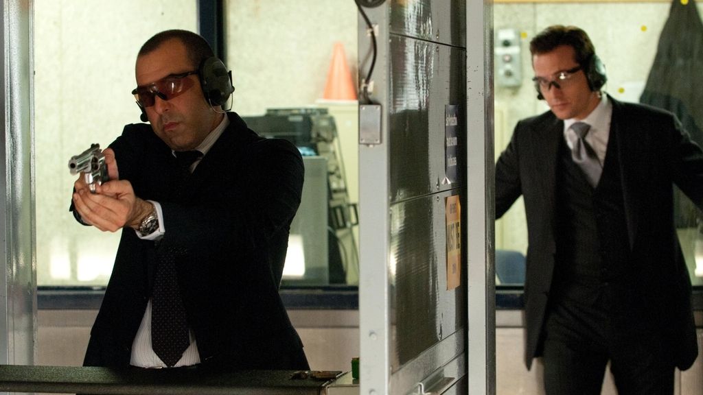 Grandes dosis de provocación e ironía de la mano de dos apuestos abogados en Manhattan