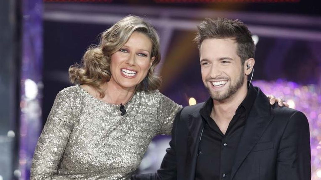 'Feliz 2012', presentado por Anne Igartiburu (La 1) . El 31 de diciembre, a las 23.15