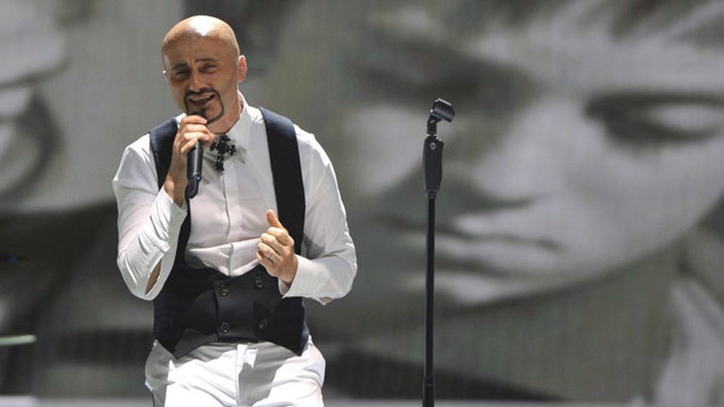 RUMANÍA. Voltaj . ‘De la capăt’ (‘Empezar de cero’)