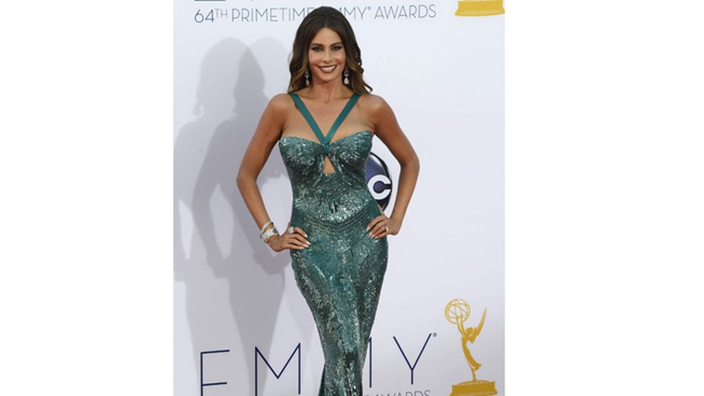 La actriz colombiana vuelve a ser la sensación de la alfombra roja