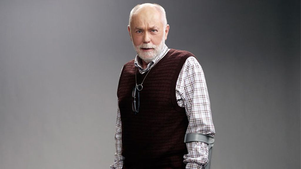 Un Sherlock Holmes del siglo XXI, que llega a la capital del juego junto a Elisabeth Shue