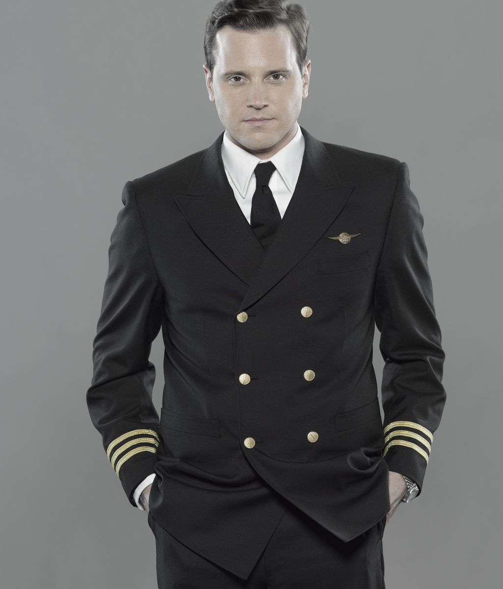 Michael Mosley es Ted Vanderway