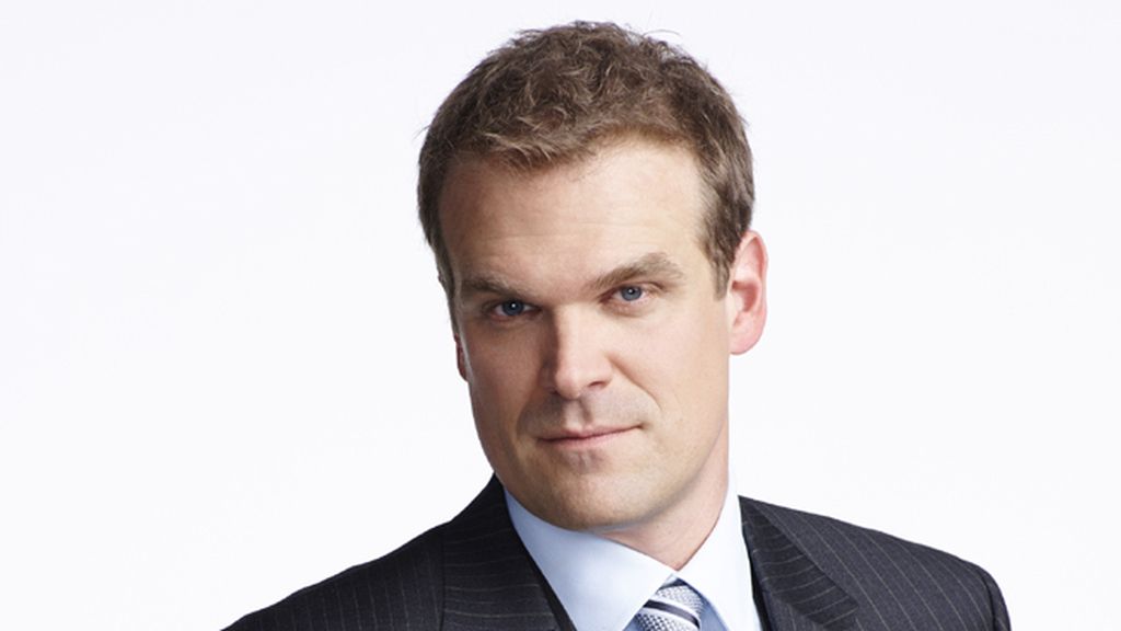 David Harbour es David Patrick