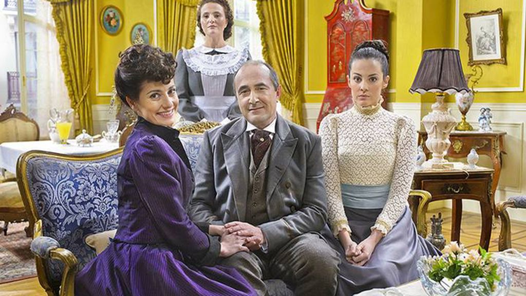 Trini (Anita del Rey), Ramón (Juanma Navas) y María Luisa (Cristina Abad), los Palacios