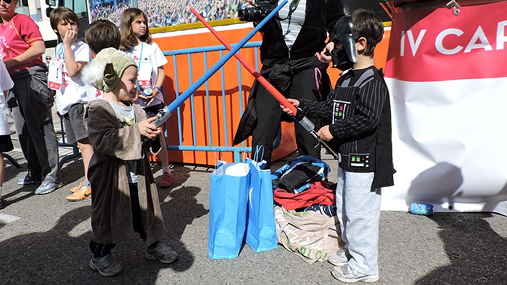 2.500 corredores se visten de rosa para apoyar la investigación