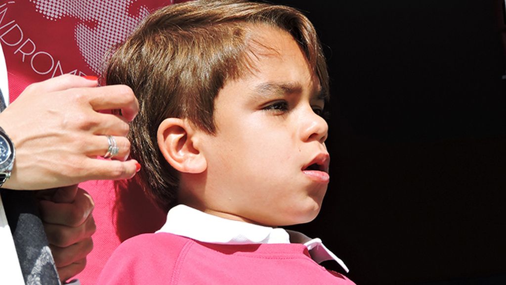 2.500 corredores se visten de rosa para apoyar la investigación