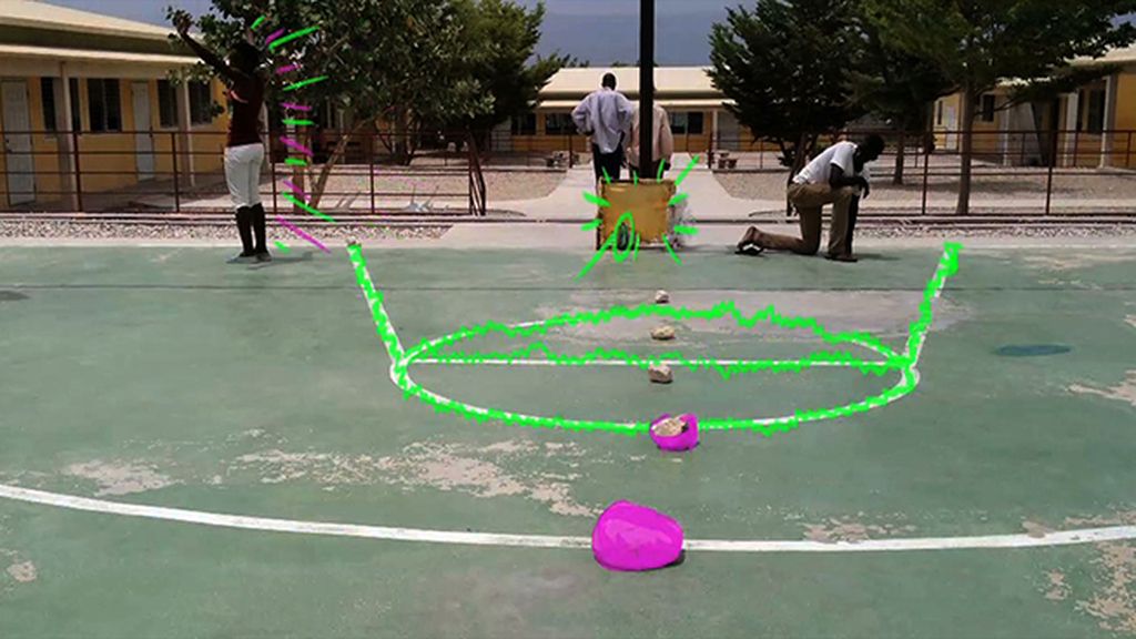 Las fotos del spot que nos enseña que compartir es cooperar