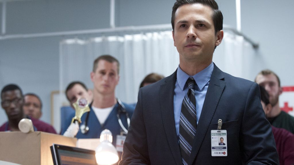 Eoin Macken y Jill Flint encabezan el reparto de la serie médica