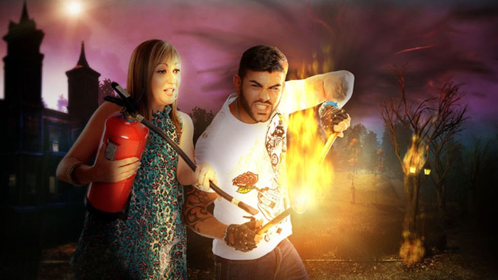 Javier (30 años, realiza actuaciones como escupe fuego) e Isabel. Sevilla