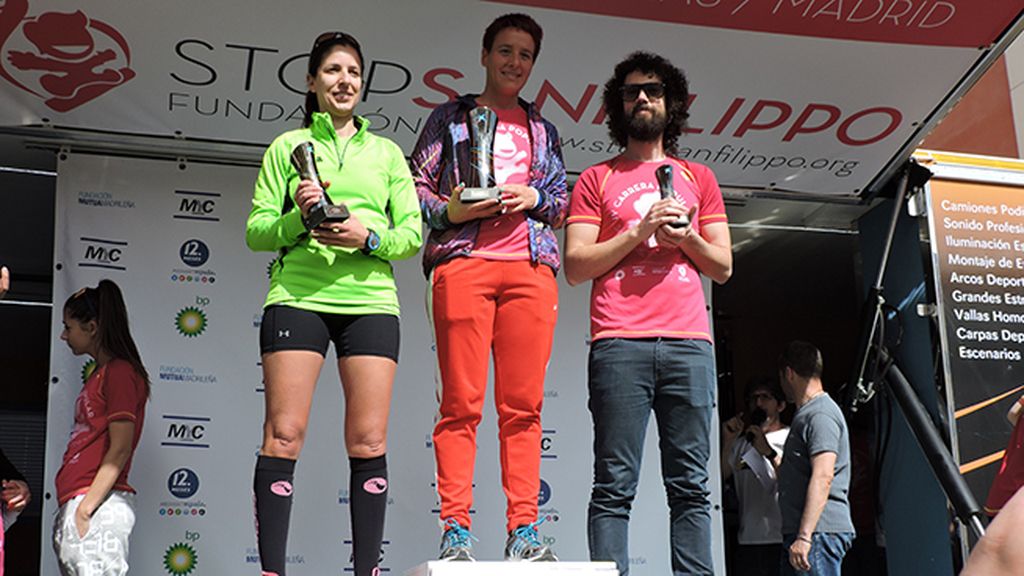 2.500 corredores se visten de rosa para apoyar la investigación