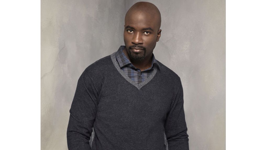 Mike Colter es Malcom Ward