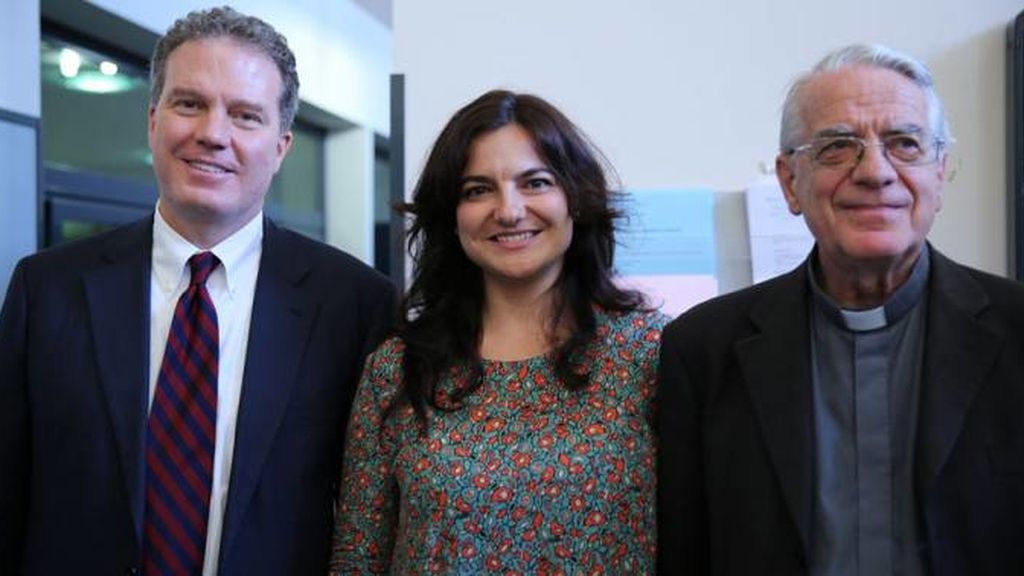 Greg Burk, Paloma Ovejero y Federico Lombardi