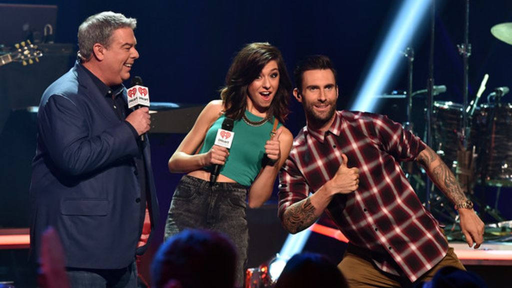 Christina Grimmie y Adam Levine
