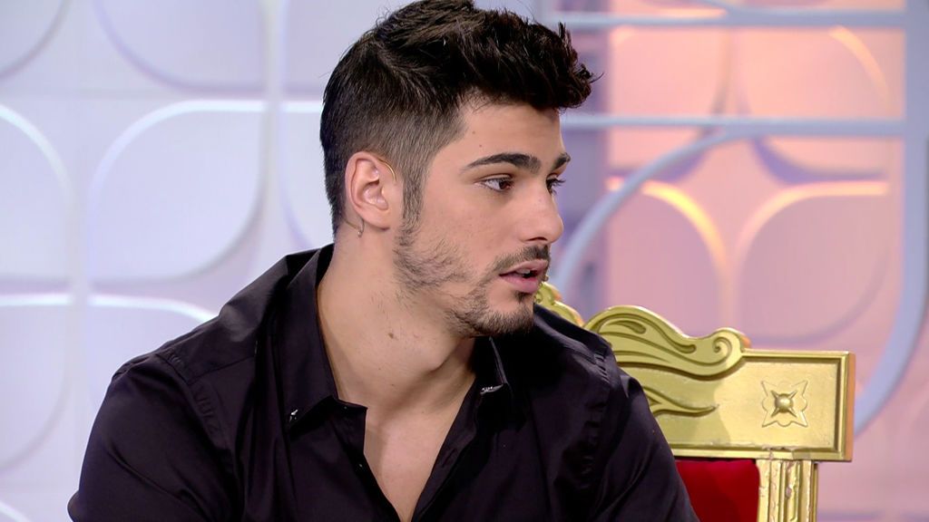 Andrea C. acusa a Joni de hablar con Elo fuera del programa Andrea C. acusa a Joni de hablar con Elo fuera del programa