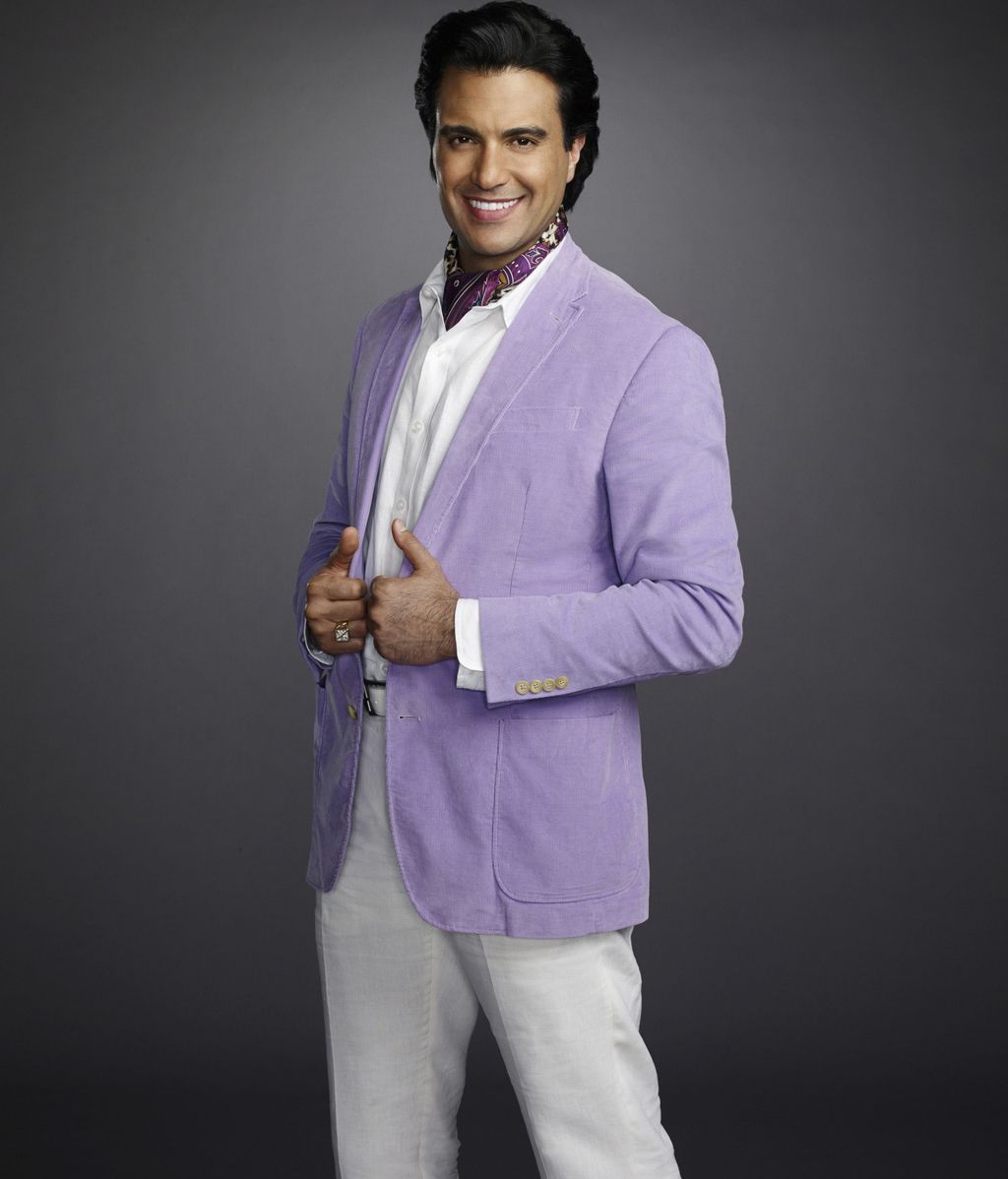 Rogelio de la Vega (Jaime Camil)