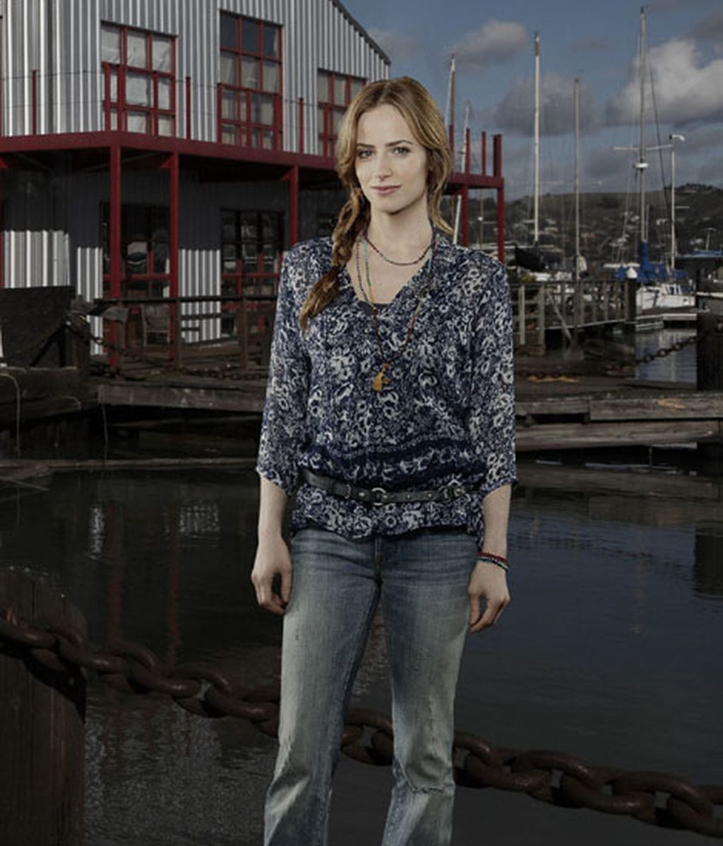 Jaime Ray Newman es Katrina Lazarev