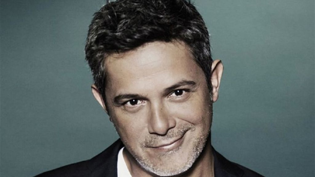 Alejandro Sanz posado