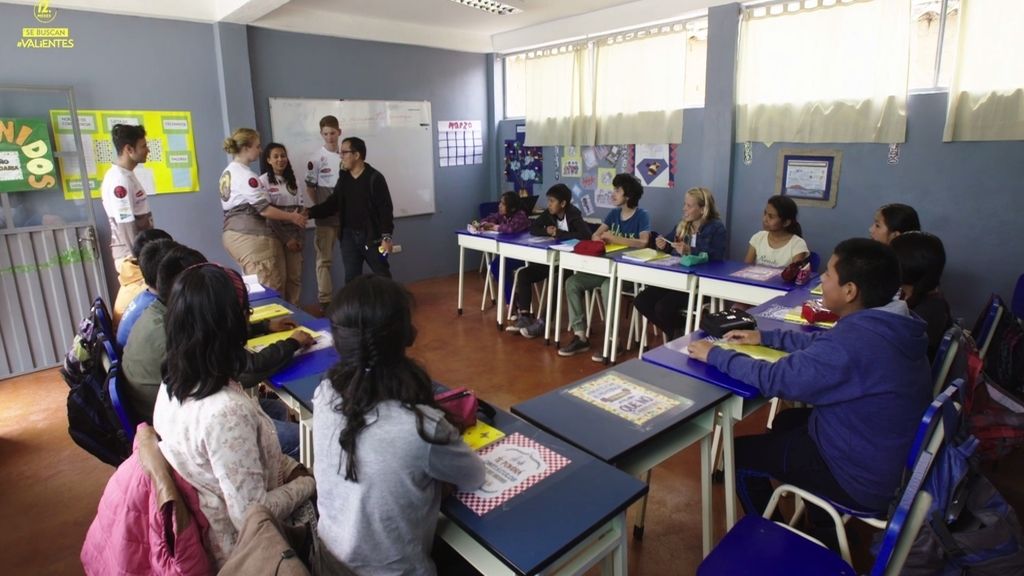 La expedición #C95PERÚ visita una escuela de Urubamba para hablar sobre el acoso