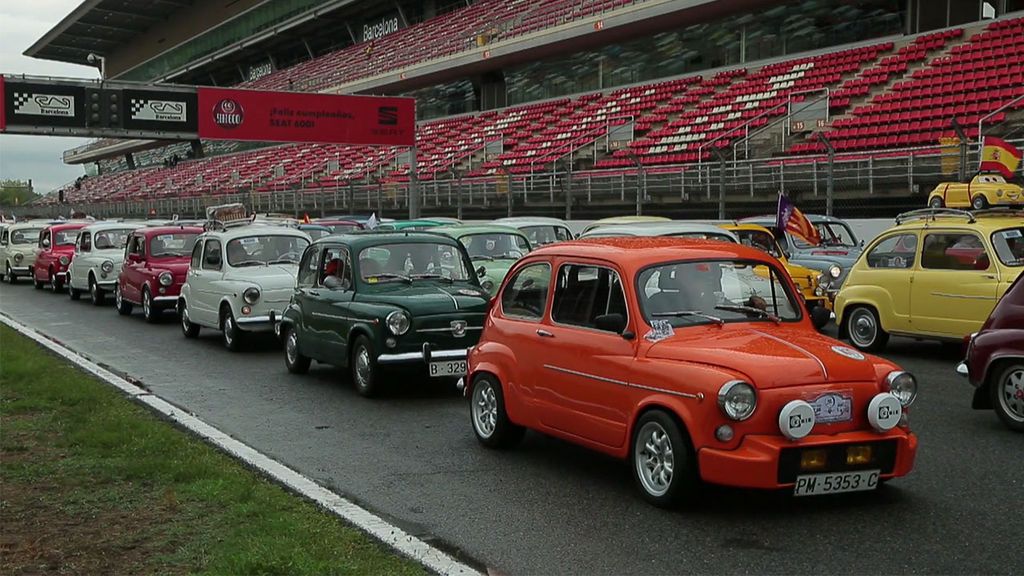 ¡El Seat 600 vuelve a hacer historia! Más de 700 ejemplares reunidos para batir un récord guinness