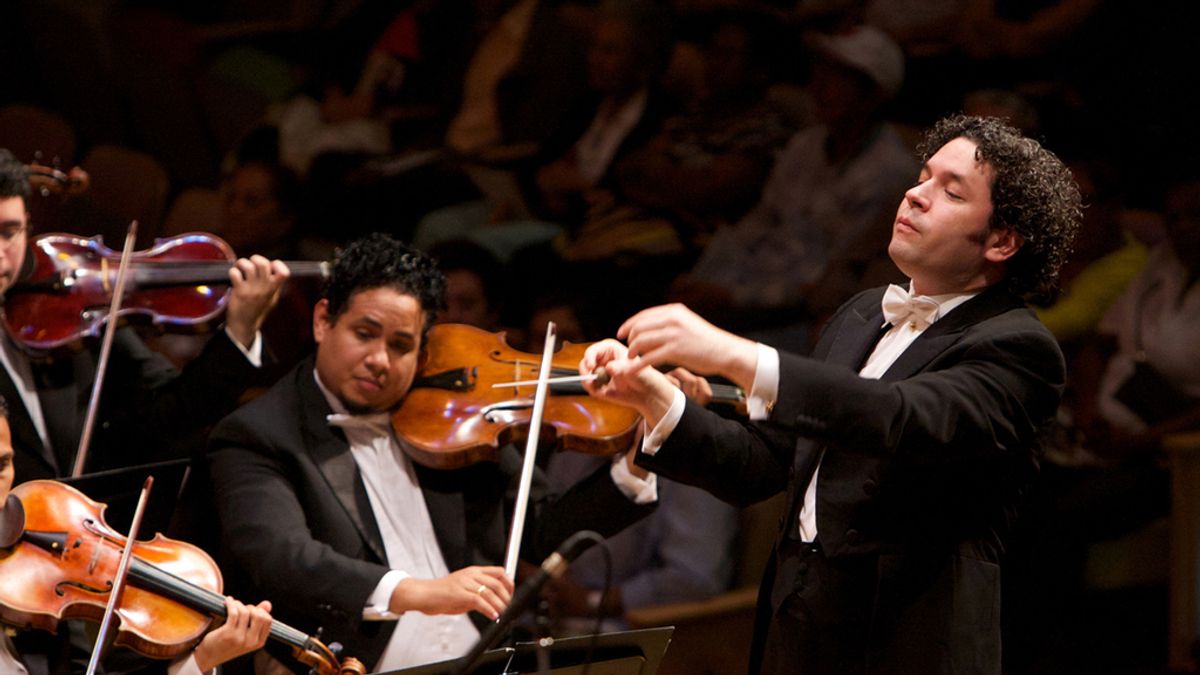 Gustavo Dudamel dirige a la Orquesta Filarmónica de Viena en el Concierto de Año Nuevo 2017
