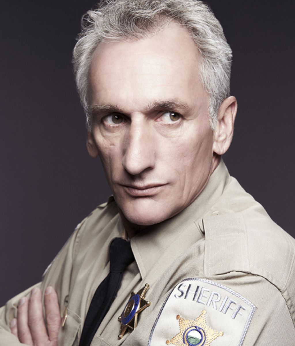 Matt Craven es Fred Langston