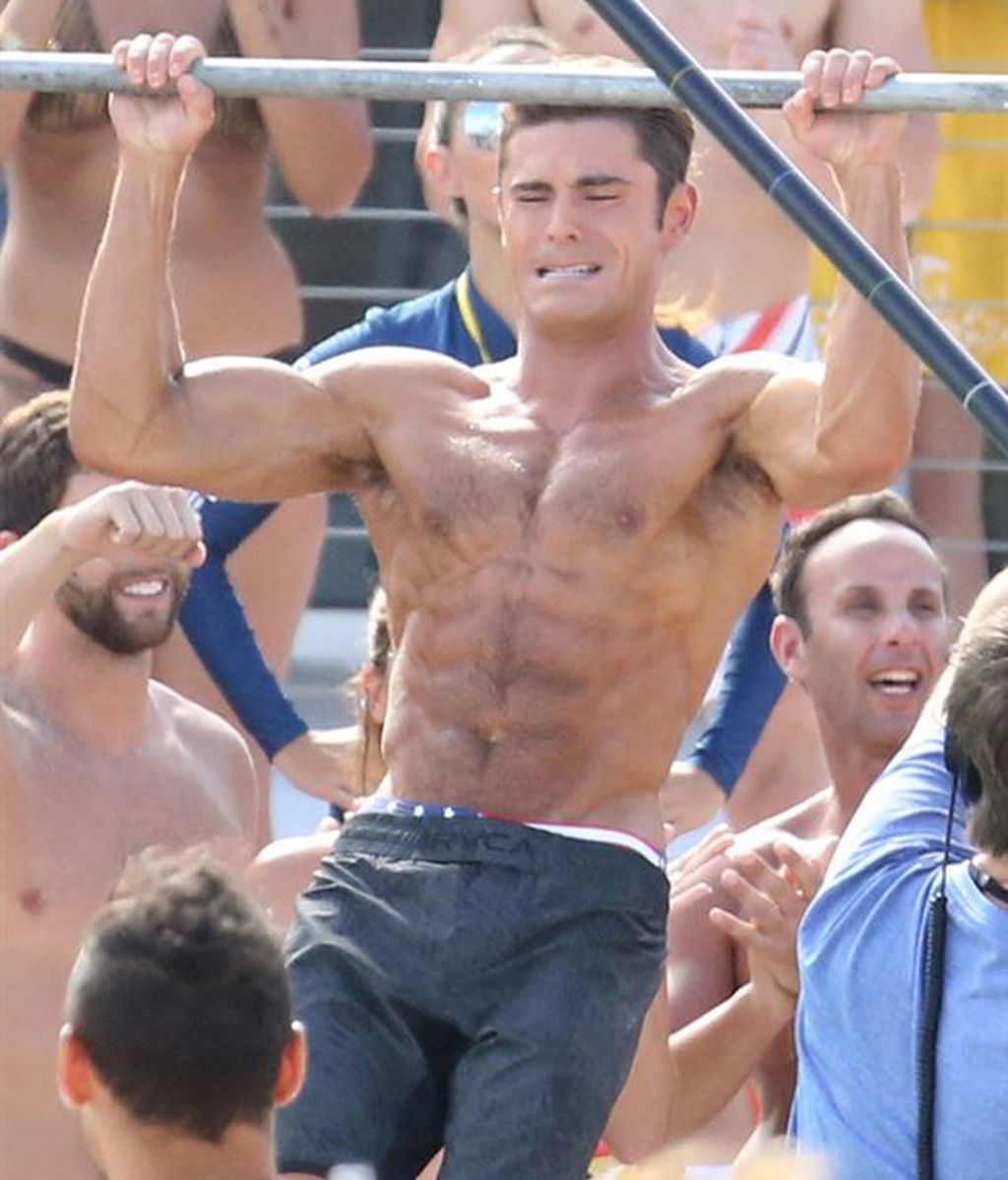 La ex de DiCaprio Kelly Rohrbac releva a Pamela Anderson como CJ Parker