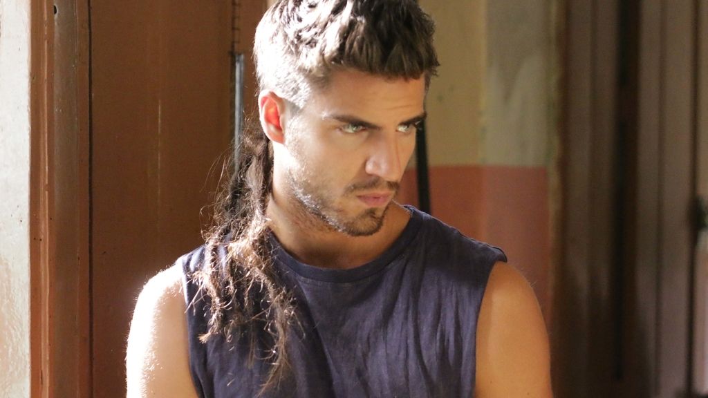 Maxi Iglesias participa en 'Ingobernable', de Netflix