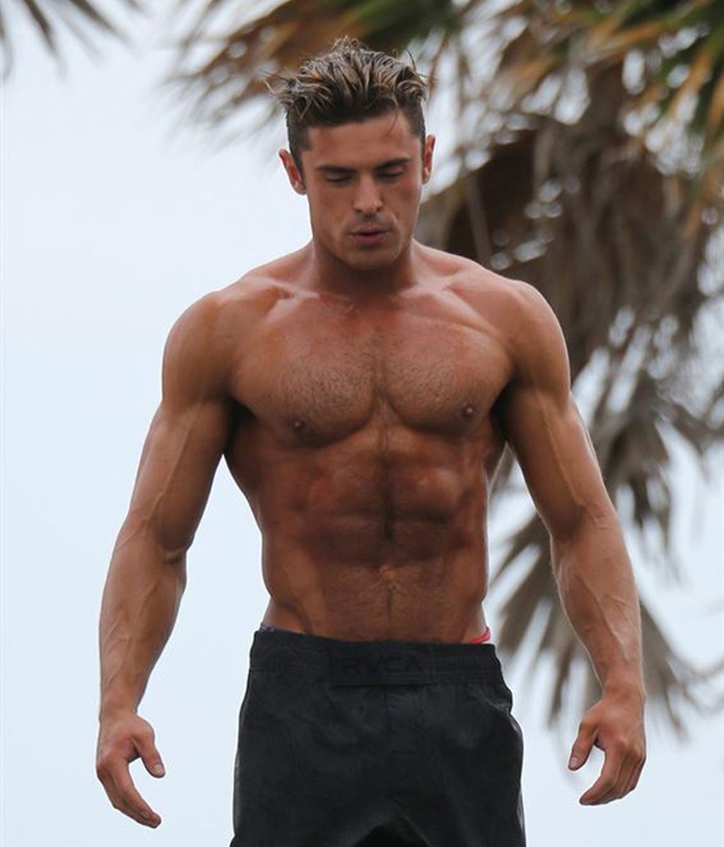 La ex de DiCaprio Kelly Rohrbac releva a Pamela Anderson como CJ Parker