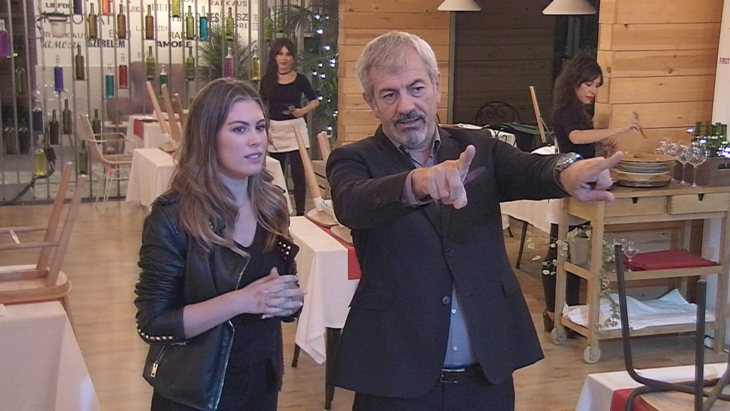 Sandra, candidata a camarera de 'First dates'