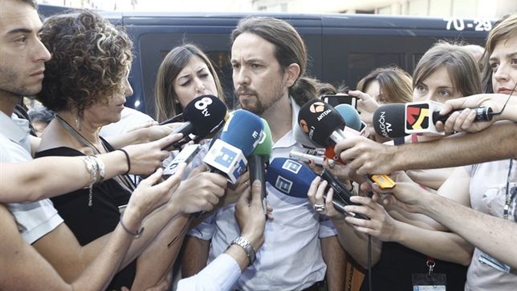 Pablo Iglesias micrófonos