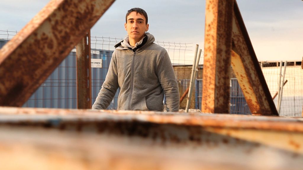 'Hermano Mayor' ayuda a Alejandro, un adolescente con conducta agresiva