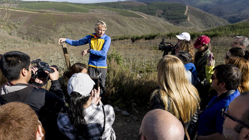 Periodistas de TV, famosos aventureros por un día con Jesús Calleja (10)