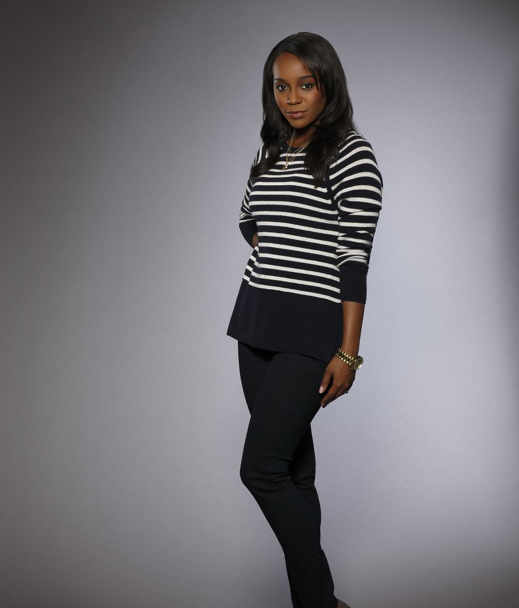 Aja Naomi King es Michaela Pratt