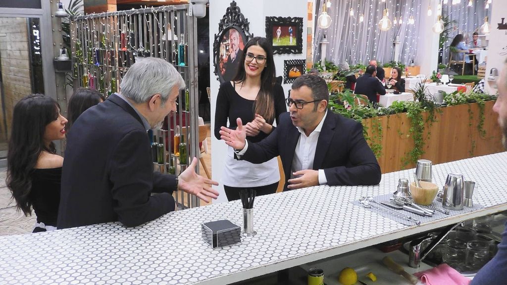 'Un año de amor'. Primer aniversario de 'First dates' (2017)