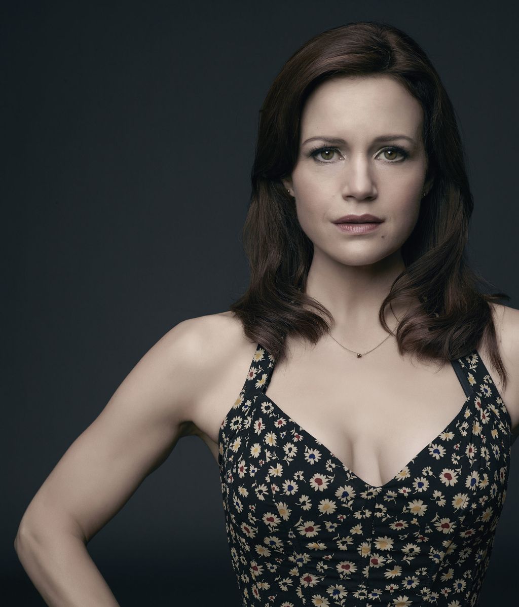 Carla Cugino - Wayward pines