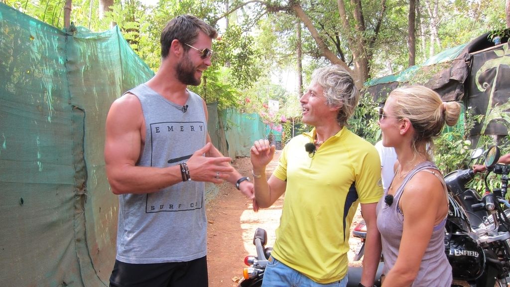 Elsa Pataky y Chris Hemsworth (Thor) visitan 'Planeta Calleja', en Cuatro